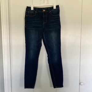 Maurices Everflex Super Skinny dark wash jeans